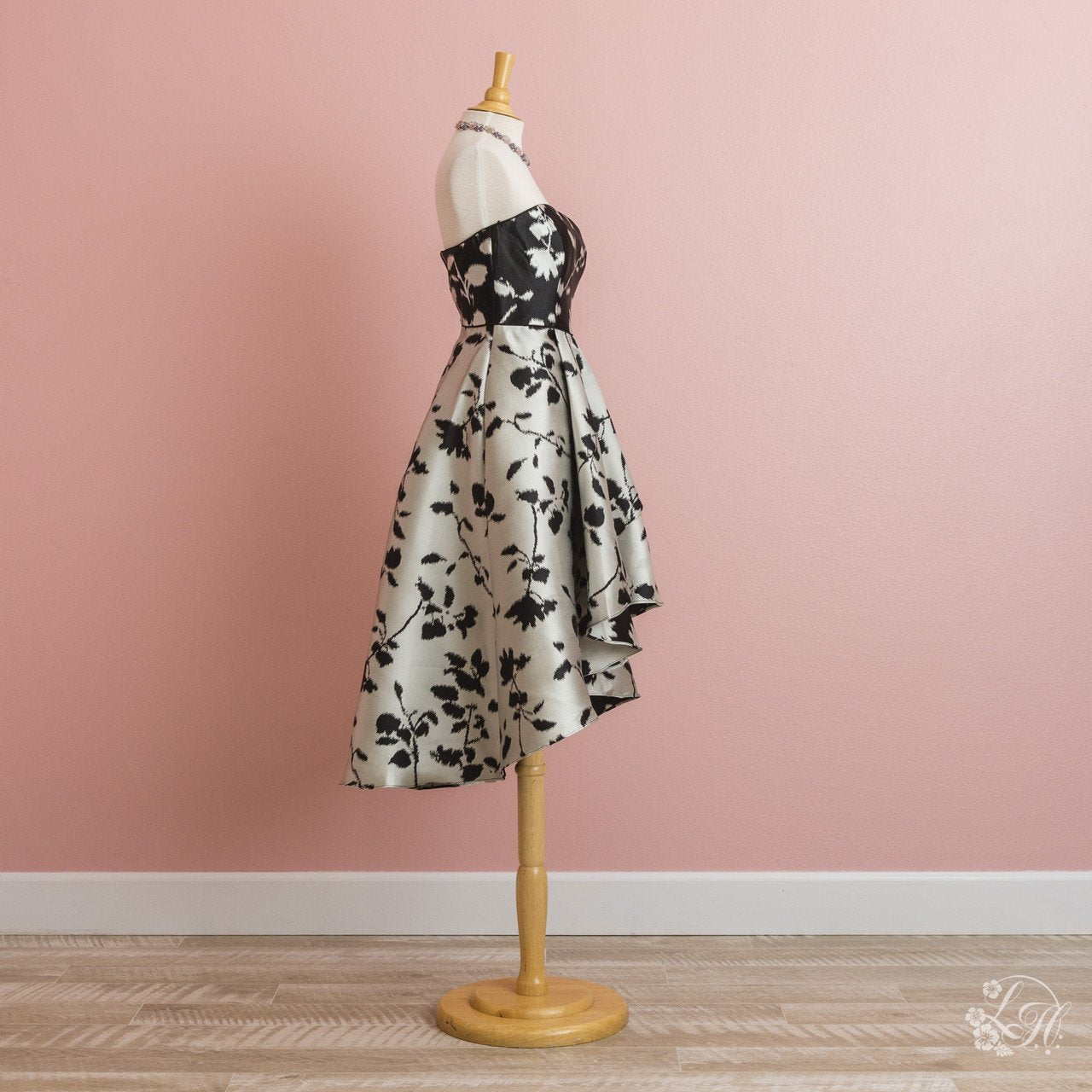 Shoshanaのパーティードレス