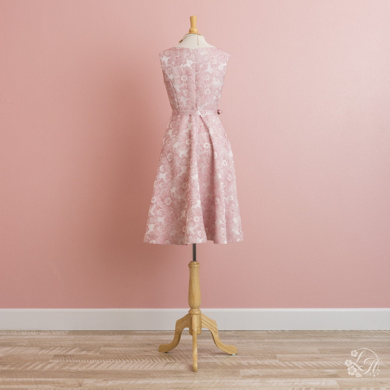 ピンクミニワンピース