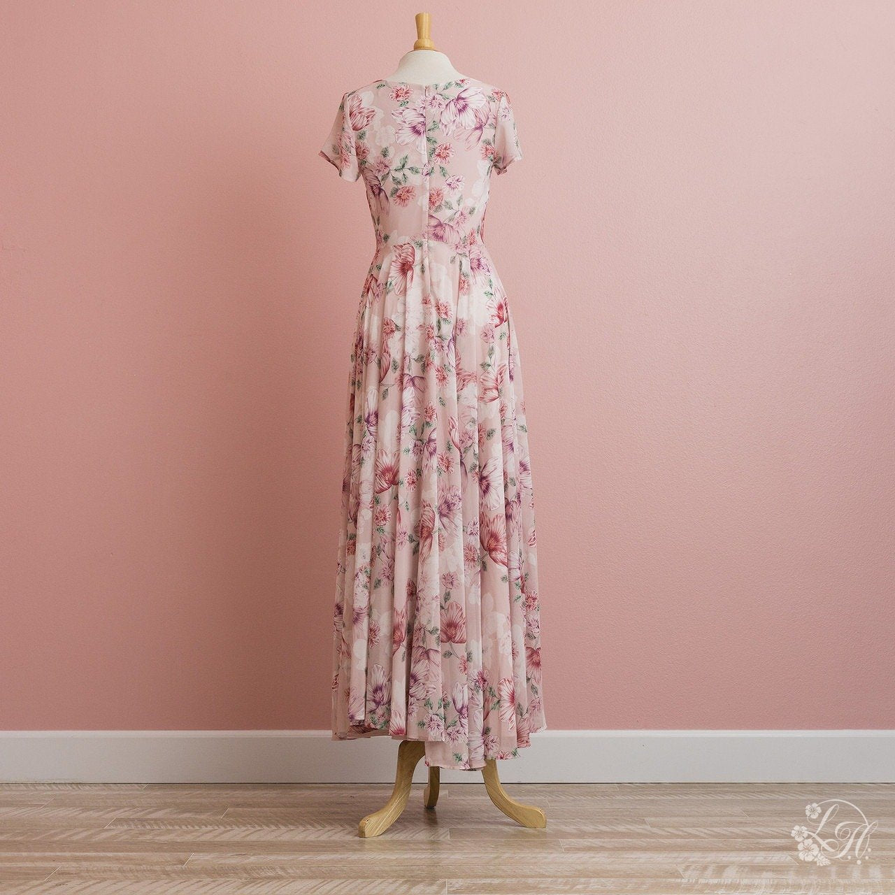 ピンク花柄半袖ドレス