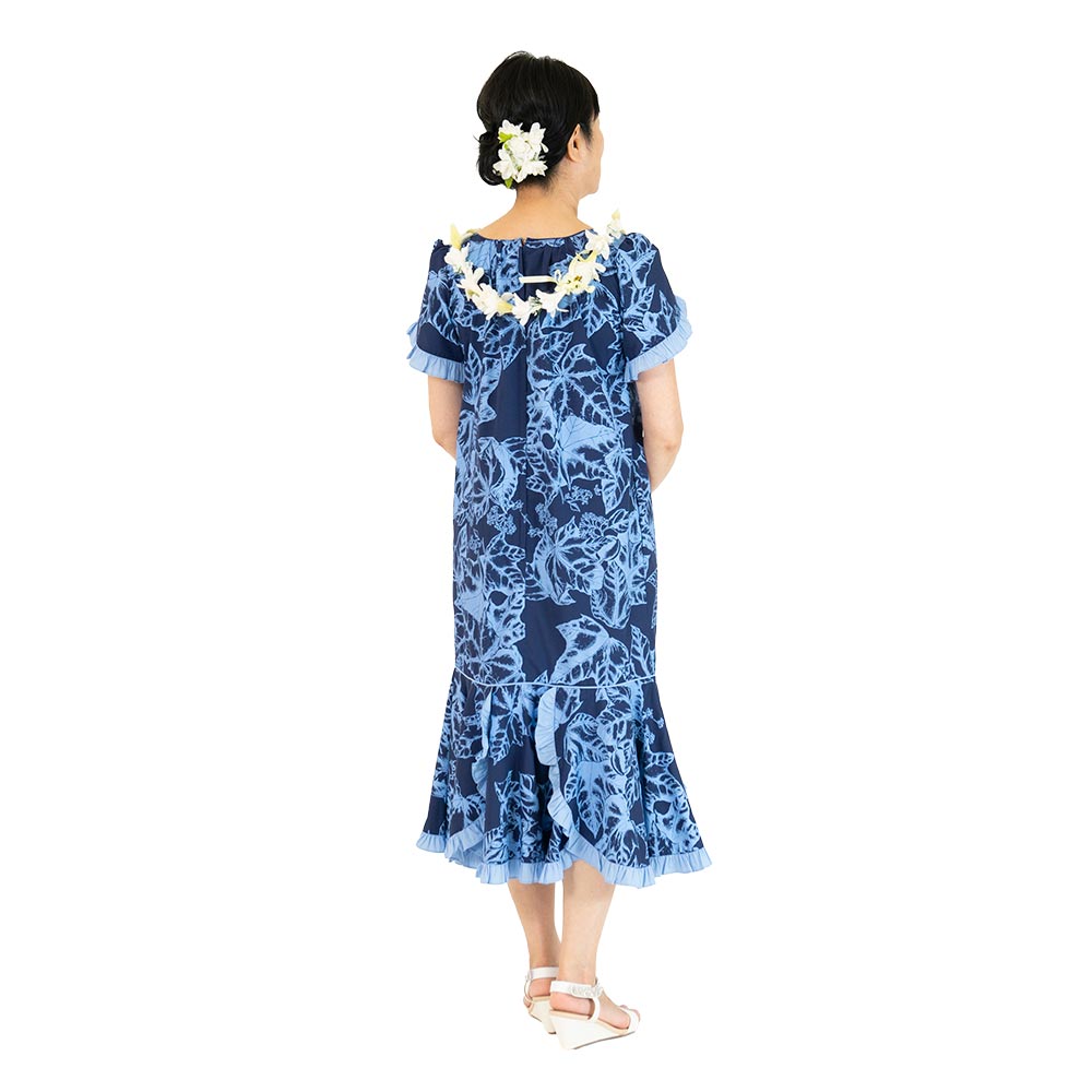 ククイ柄 ネイビー ムームードレス 後ろ姿