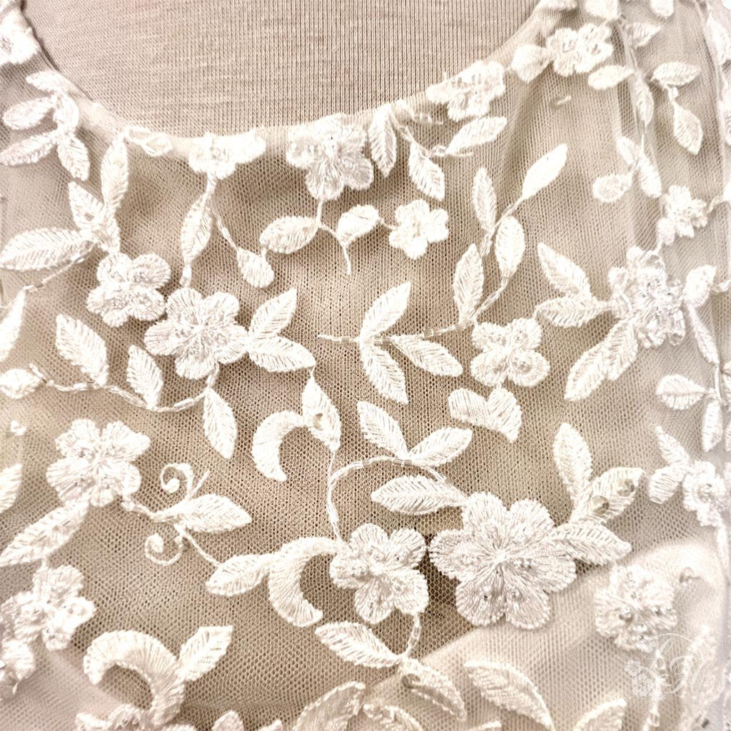 大きいサイズ レーストップスクープネック ウェディングドレス