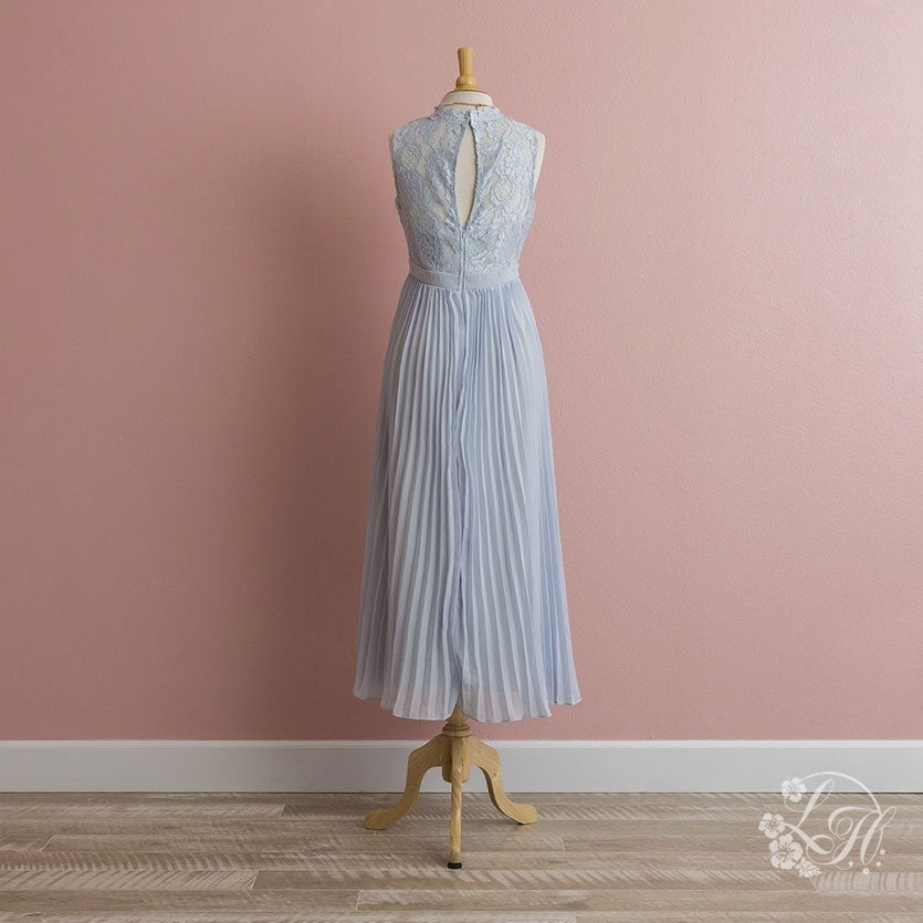 パステルブルーサテンレースドレス