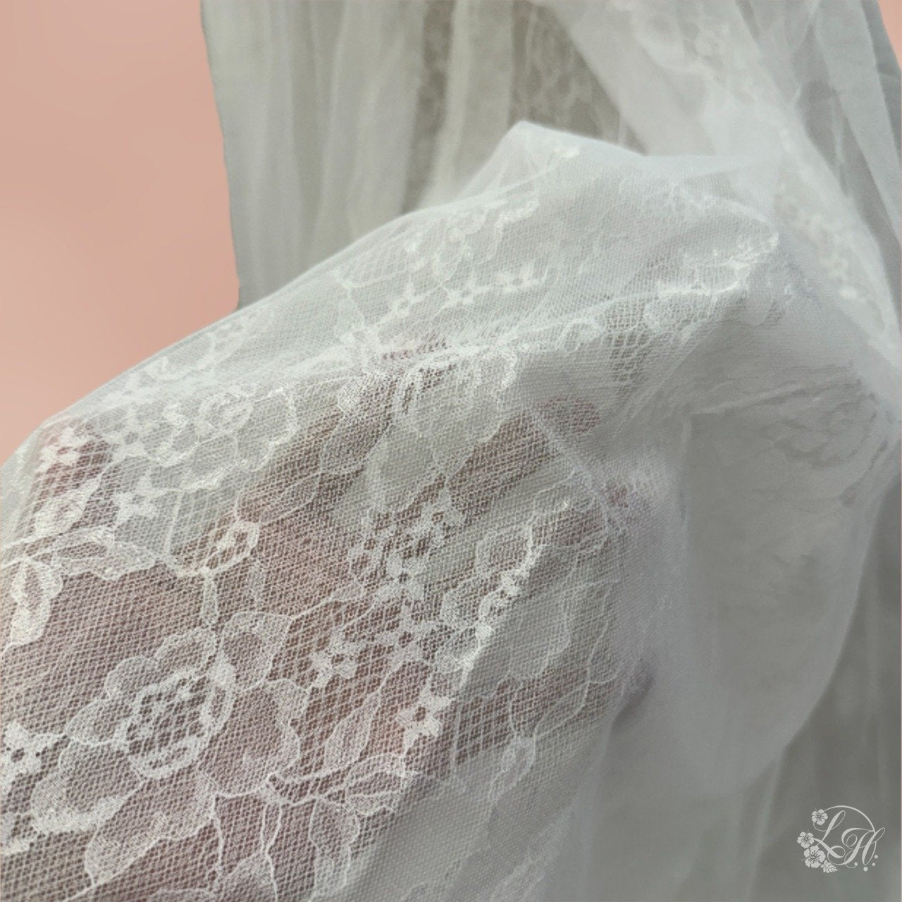 ストラップAラインレースドレス