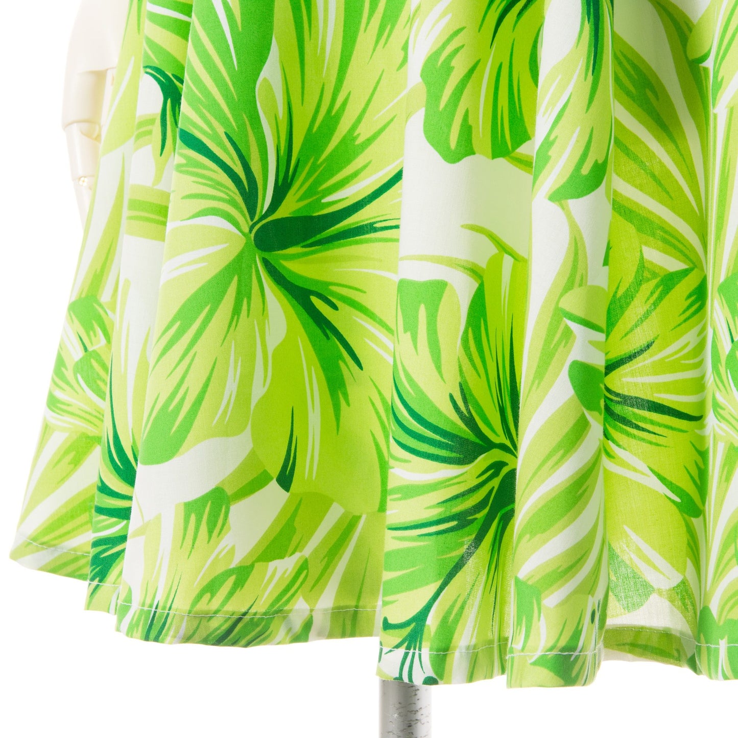 ハイビスカス柄ミニドレス・グリーン 裾